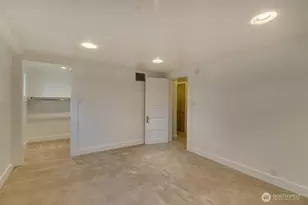 6013 6th Ave NE, Seattle, WA 98115 - Photo 17