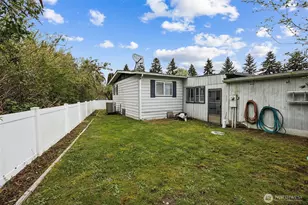 2828 34th Ave Ct E, Tacoma, WA 98443 - Photo 23