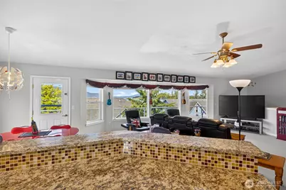 3512 W 2nd Street, Anacortes, WA 98221 - Photo 11