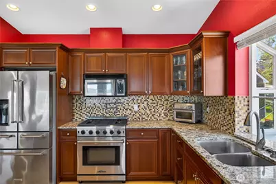 3512 W 2nd Street, Anacortes, WA 98221 - Photo 9
