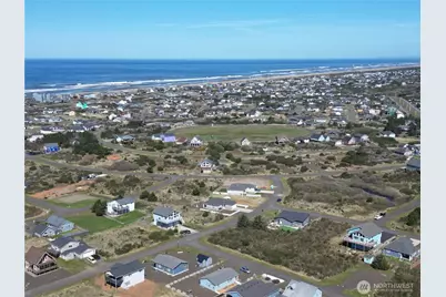 1439 Diamond Head Avenue SW, Ocean Shores, WA 98569 - Photo 3