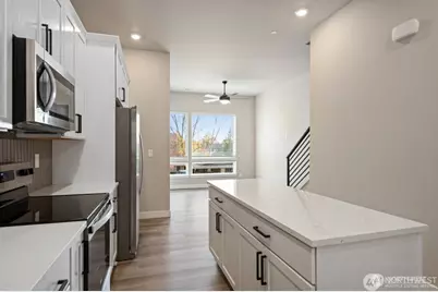 6619 S 128th Street, Seattle, WA 98178 - Photo 7