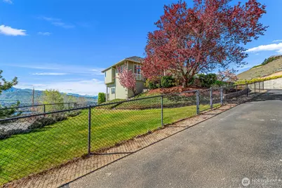 591 Daniels Drive NE, East Wenatchee, WA 98802 - Photo 5