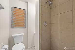 11253 35th Ave SW, Seattle, WA 98146 - Photo 19