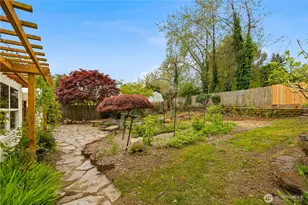 11253 35th Ave SW, Seattle, WA 98146 - Photo 33