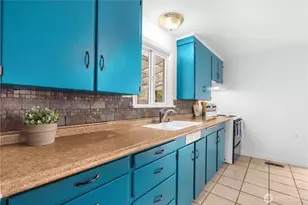 11253 35th Ave SW, Seattle, WA 98146 - Photo 7