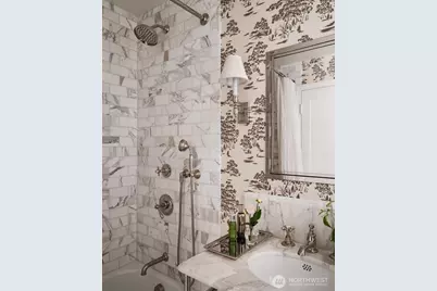 2307 McGilvra Boulevard E, Seattle, WA 98112 - Photo 19