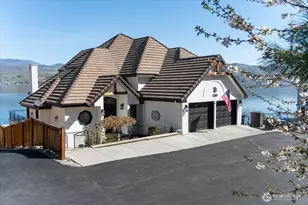 3300 S Lakeshore Rd, Chelan, WA 98816 - Photo 3