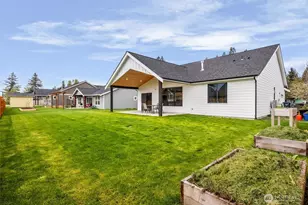706 E 4th St, Nooksack, WA 98276 - Photo 19