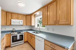 3302 177th Pl SW, Lynnwood, WA 98037 - Photo 15