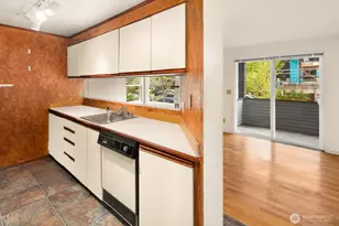 1836 25th Ave, Seattle, WA 98122 - Photo 7