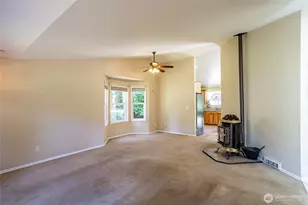 112 Holli Ln, Centralia, WA 98531 - Photo 5