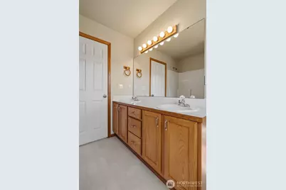 5711 Pasinetti Street E, Fife, WA 98424 - Photo 17