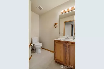 5711 Pasinetti Street E, Fife, WA 98424 - Photo 13
