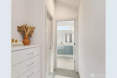 5030 Sand Point Place NE #B, Seattle, WA 98105 - Photo 7