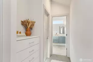 5030 Sand Point Pl NE, Seattle, WA 98105 - Photo 7