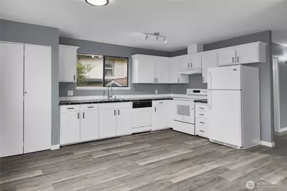 338 16th Avenue #B, Seattle, WA 98122 - Photo 1