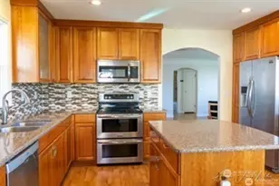 436 Wells Ave N, Renton, WA 98057 - Photo 3