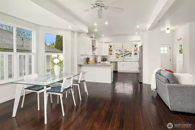 227 29th Avenue E, Seattle, WA 98112 - Photo 9