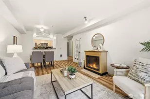 9057 Greenwood Ave N, Seattle, WA 98103 - Photo 5