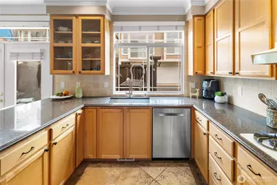 8630 113th Lane NE, Kirkland, WA 98033 - Photo 17