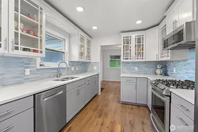 2601 17th Street, Anacortes, WA 98221 - Photo 11