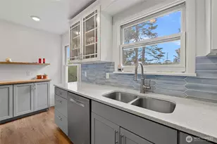 2601 17th St, Anacortes, WA 98221 - Photo 13