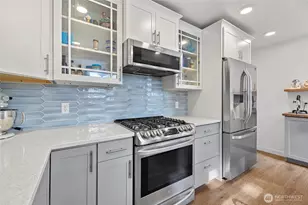 2601 17th St, Anacortes, WA 98221 - Photo 11