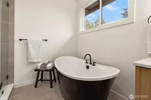 13121 NE 104th St, Kirkland, WA 98033 - Photo 27
