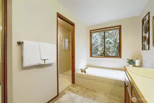 20525 NE 68th St, Redmond, WA 98053 - Photo 19