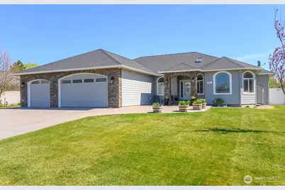 907 S Sand Dune Road, Moses Lake, WA 98837 - Photo 1