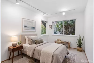 4811 Phinney Avenue N #101, Seattle, WA 98103 - Photo 19