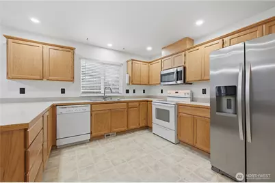 18819 89th Avenue E, Puyallup, WA 98375 - Photo 13