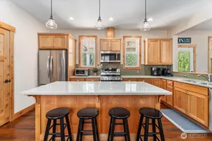 216 Porcupine Ln, Chelan, WA 98816 - Photo 15
