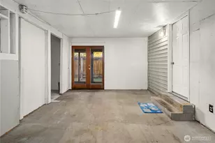 25460 111 Ave SE, Kent, WA 98030 - Photo 17