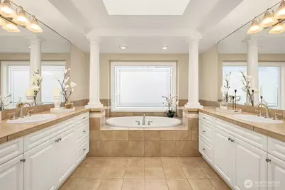 322 240th Place SE, Sammamish, WA 98074 - Photo 23
