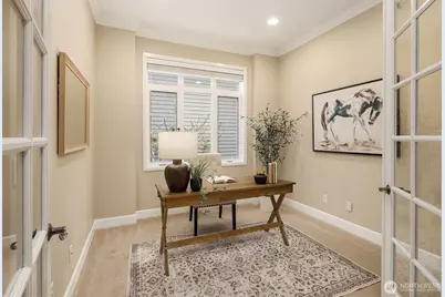 322 240th Place SE, Sammamish, WA 98074 - Photo 11