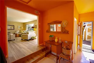 310 E Hillcrest Dr, Port Angeles, WA 98362 - Photo 9