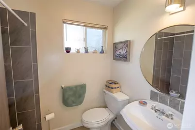 310 E Hillcrest Drive, Port Angeles, WA 98362 - Photo 23