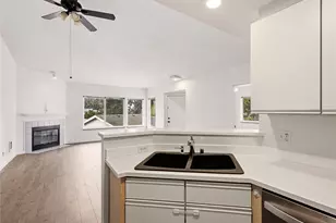 9210 Market Pl, Lake Stevens, WA 98258 - Photo 9
