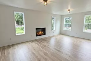 7195 E Stanley Ln, Port Orchard, WA 98366 - Photo 5