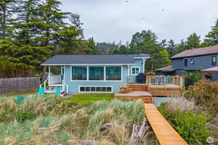 1818 E Lola Beach Ln, Oak Harbor, WA 98277 - Photo 35