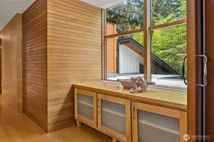 10020 NE 27th St, Bellevue, WA 98004 - Photo 27