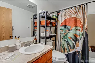 10002 10004 Barnes Ln S, Tacoma, WA 98444 - Photo 13