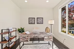 2824 Park Ave N, Renton, WA 98056 - Photo 3