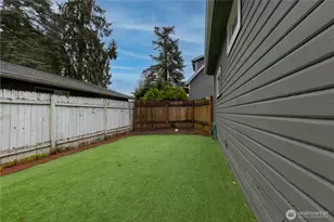 1088 Beach Ave, Marysville, WA 98270 - Photo 9