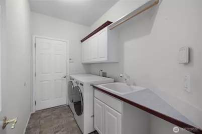 4036 Campus Green Drive NE, Lacey, WA 98516 - Photo 29