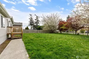 954 Shawn Ave, Oak Harbor, WA 98277 - Photo 3