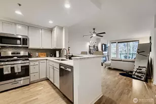 2607 Western Ave, Seattle, WA 98121 - Photo 3