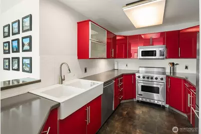 2040 13th Avenue W #33, Seattle, WA 98119 - Photo 11